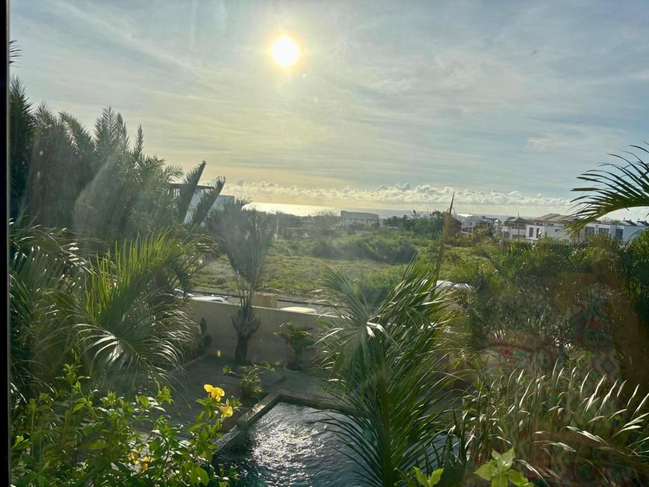 Stunning 3-Bedroom Apartment With Private Rooftop Terrace & Gorgeous Pool Flic-en-Flacq Esterno foto