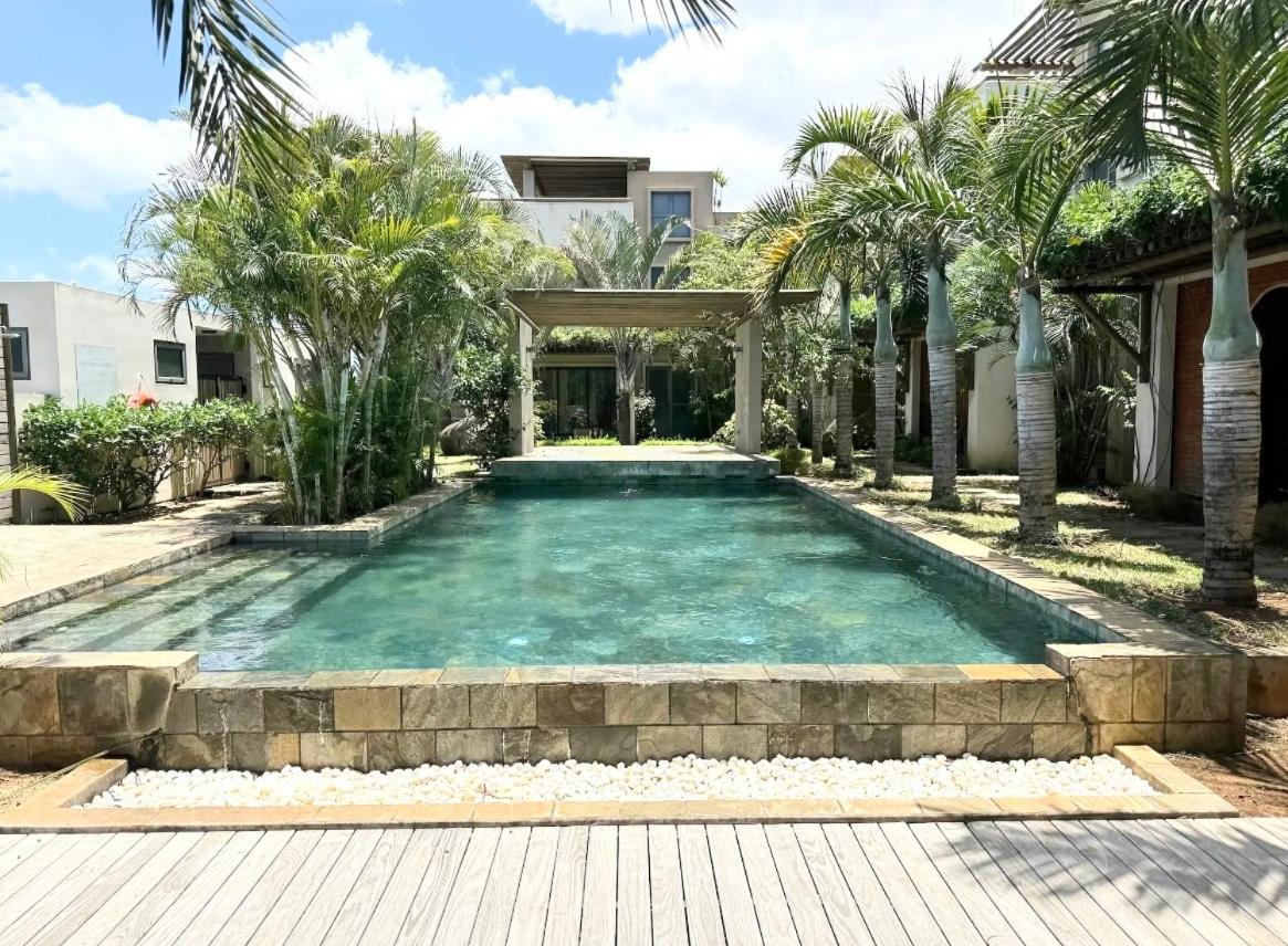 Stunning 3-Bedroom Apartment With Private Rooftop Terrace & Gorgeous Pool Flic-en-Flacq Esterno foto