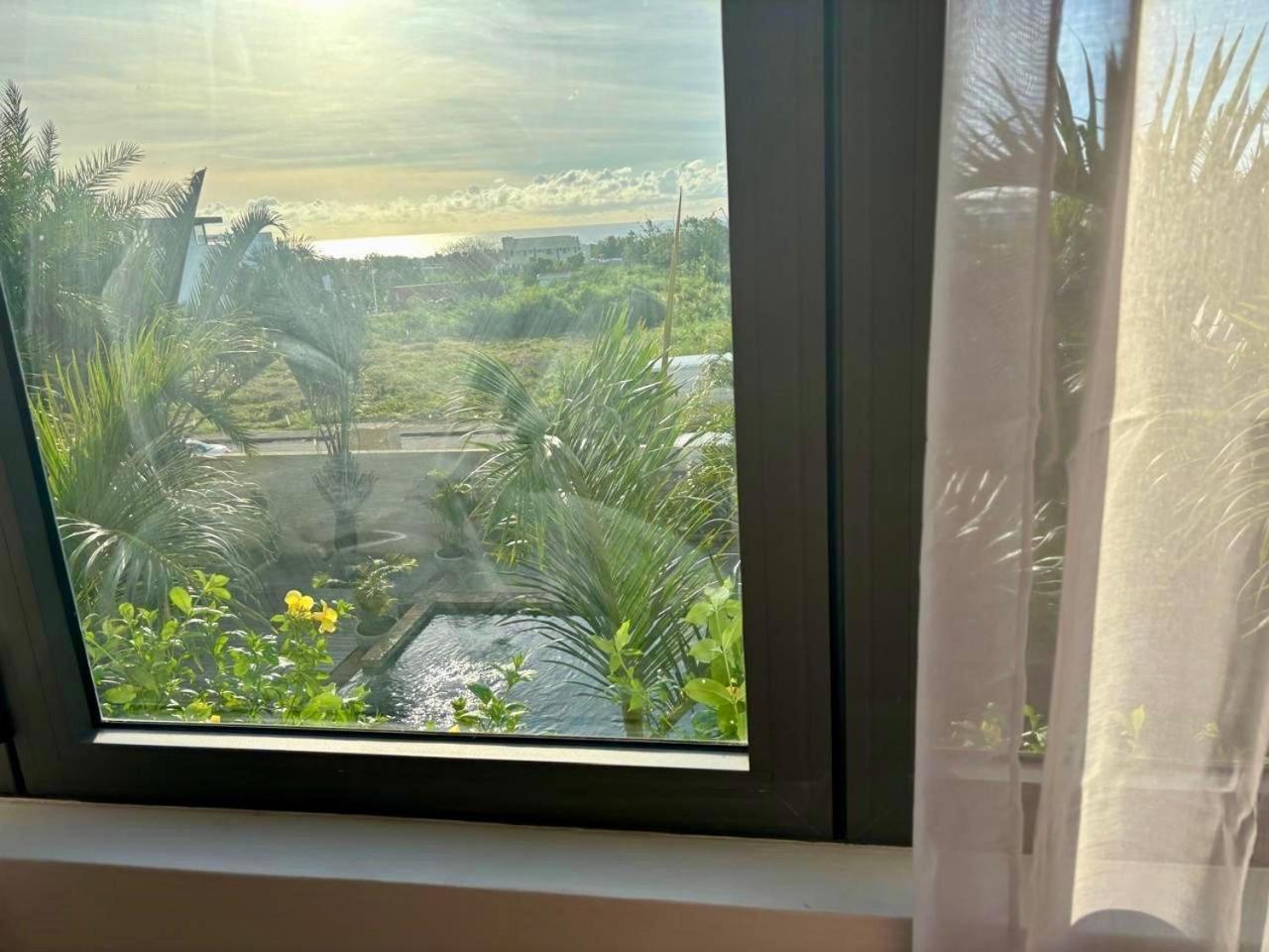 Stunning 3-Bedroom Apartment With Private Rooftop Terrace & Gorgeous Pool Flic-en-Flacq Esterno foto