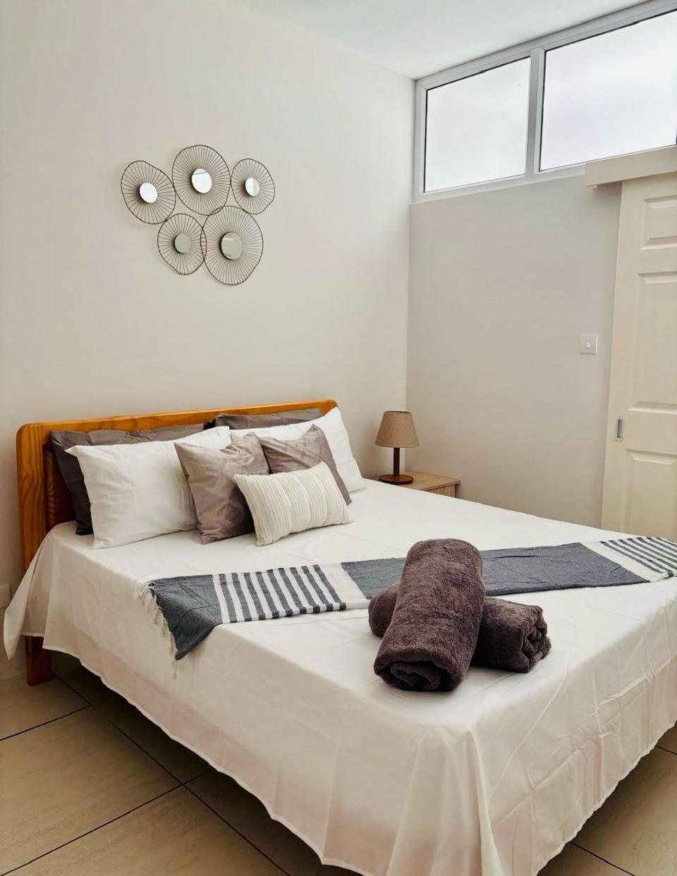 Stunning 3-Bedroom Apartment With Private Rooftop Terrace & Gorgeous Pool Flic-en-Flacq Esterno foto